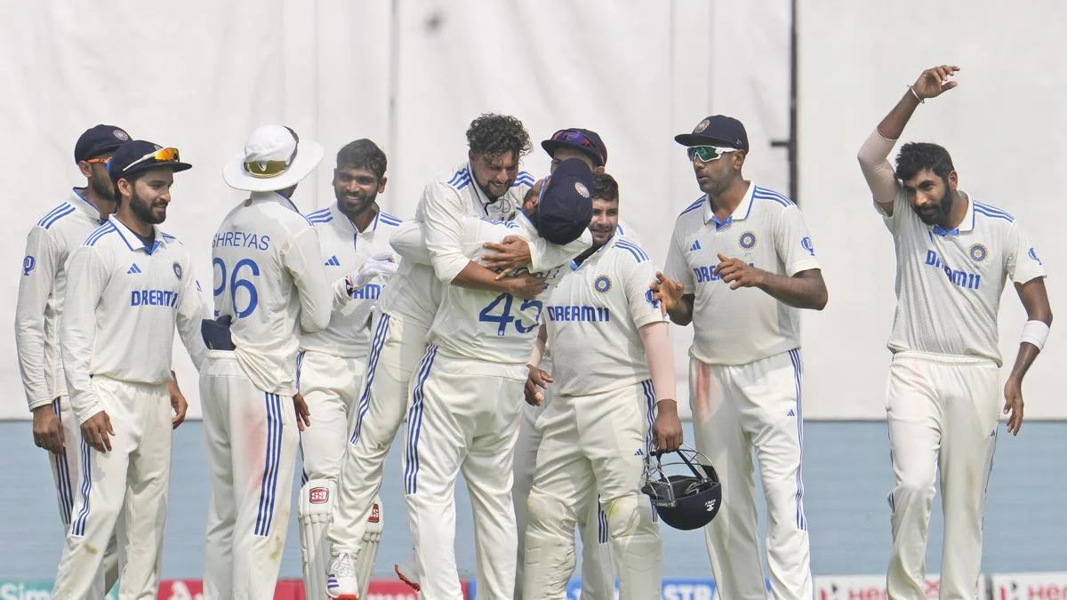 India Vs England-Indian players celebrating after winning test mach